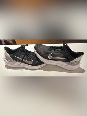 Nike Winflo 9 Premium - black /silver/ white